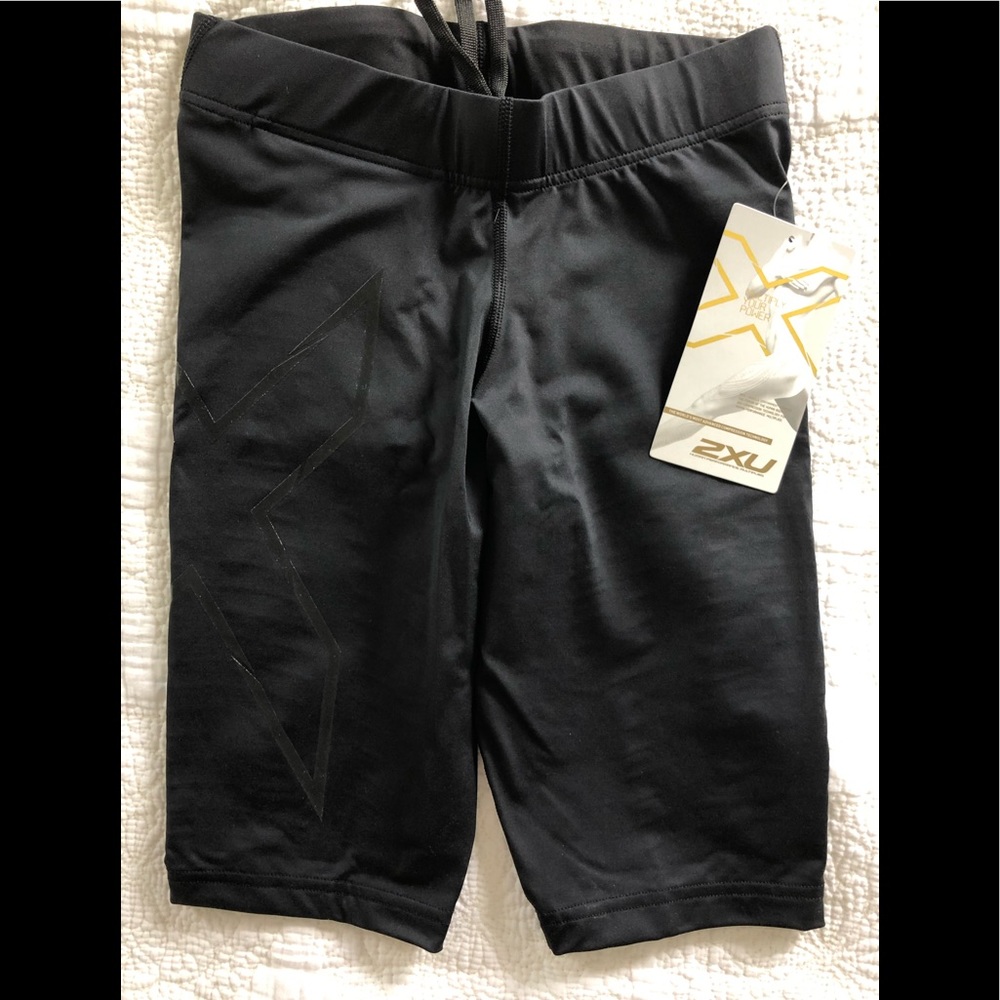 2XU compression shorts-mid thigh.